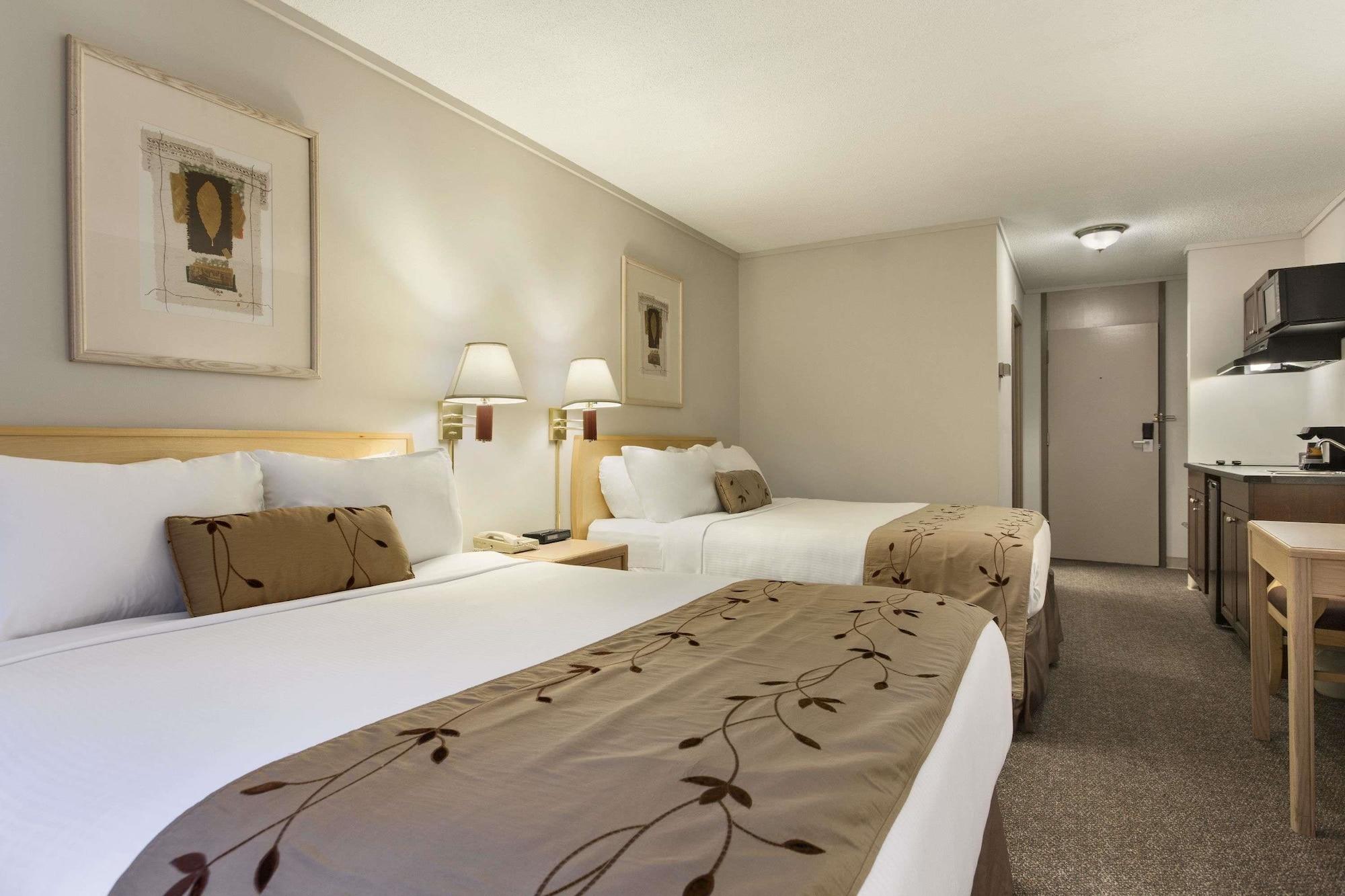 ทราเวลลอดจ์ วิกทอเรีย แอร์พอร์ต Motel ซิดนีย์ ภายนอก รูปภาพ