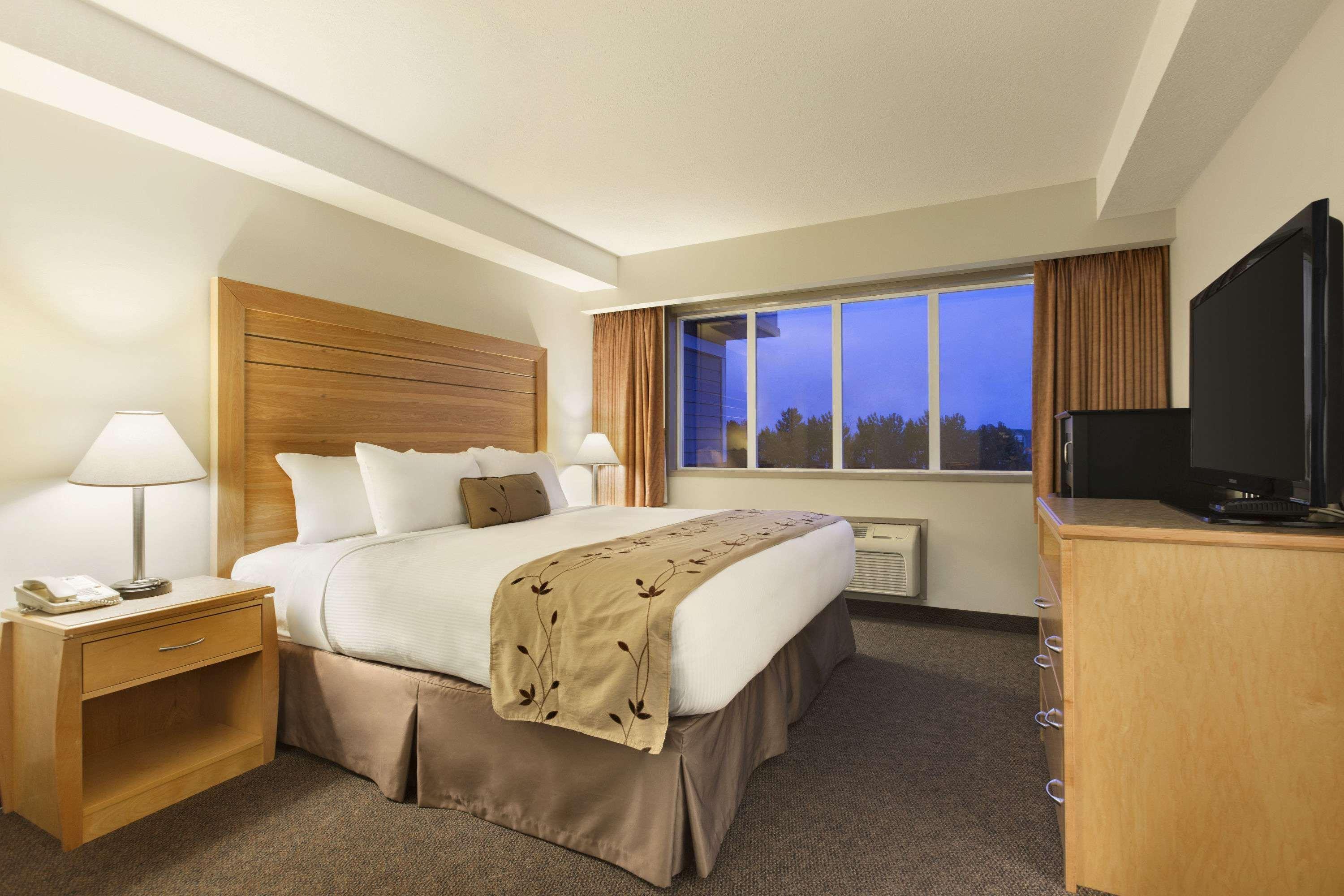 ทราเวลลอดจ์ วิกทอเรีย แอร์พอร์ต Motel ซิดนีย์ ภายนอก รูปภาพ