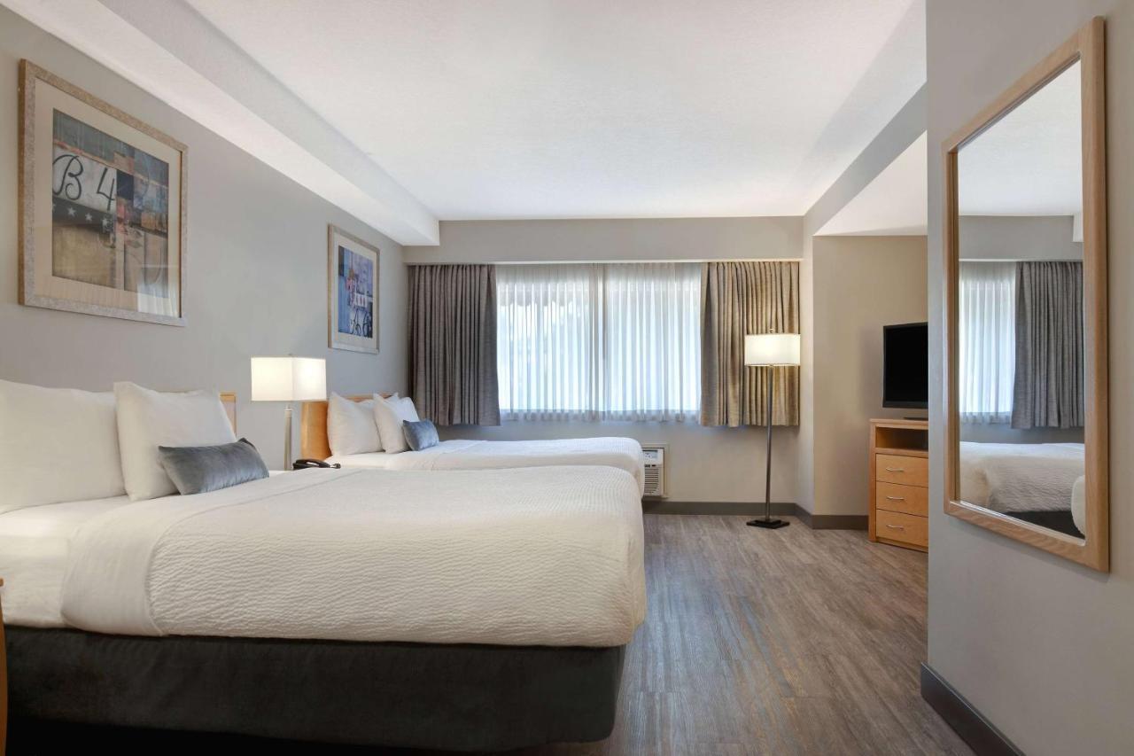 ทราเวลลอดจ์ วิกทอเรีย แอร์พอร์ต Motel ซิดนีย์ ภายนอก รูปภาพ