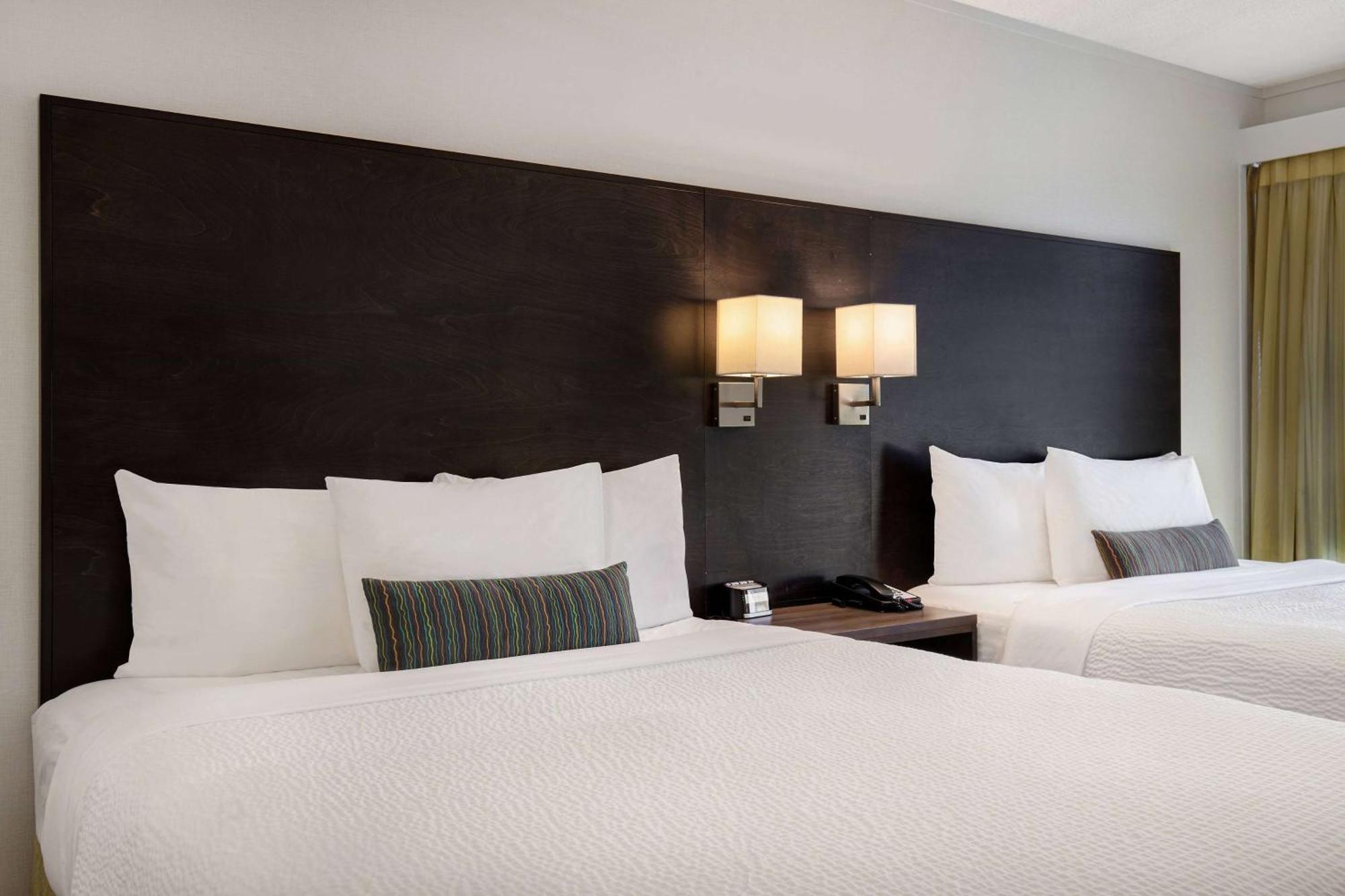 ทราเวลลอดจ์ วิกทอเรีย แอร์พอร์ต Motel ซิดนีย์ ภายนอก รูปภาพ