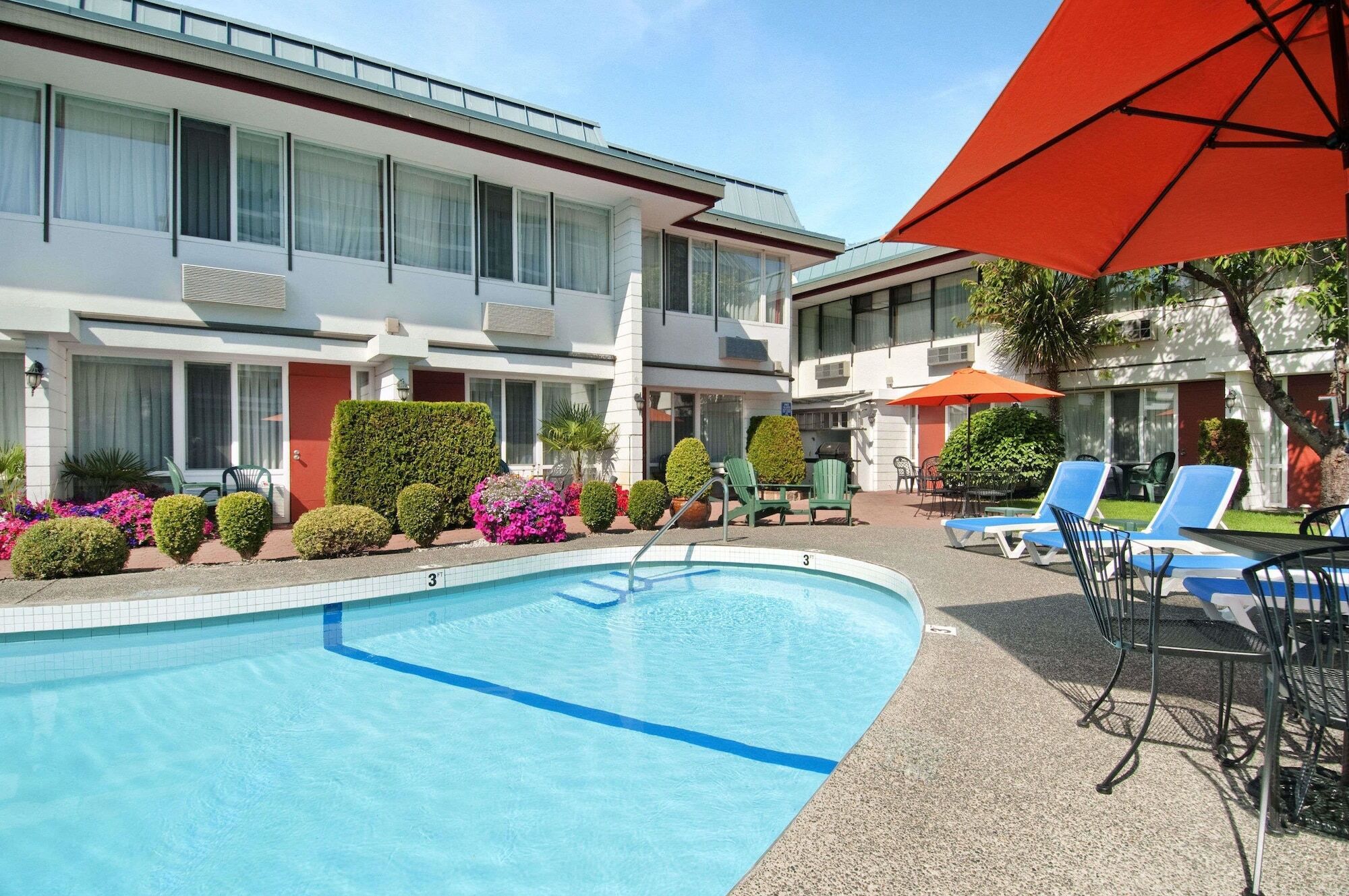ทราเวลลอดจ์ วิกทอเรีย แอร์พอร์ต Motel ซิดนีย์ ภายนอก รูปภาพ